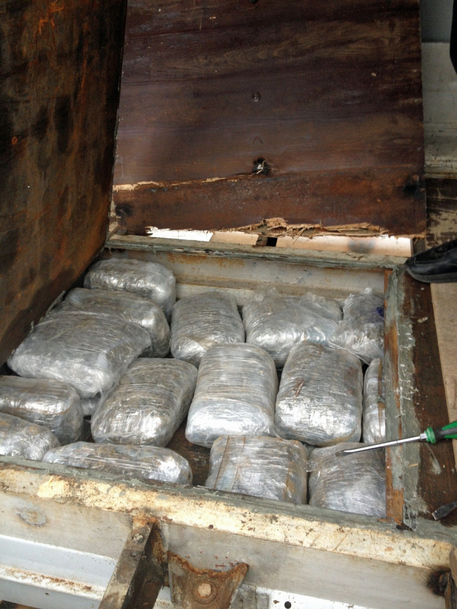 Droga: 600 kg marijuana trovati in mare nel siracusano