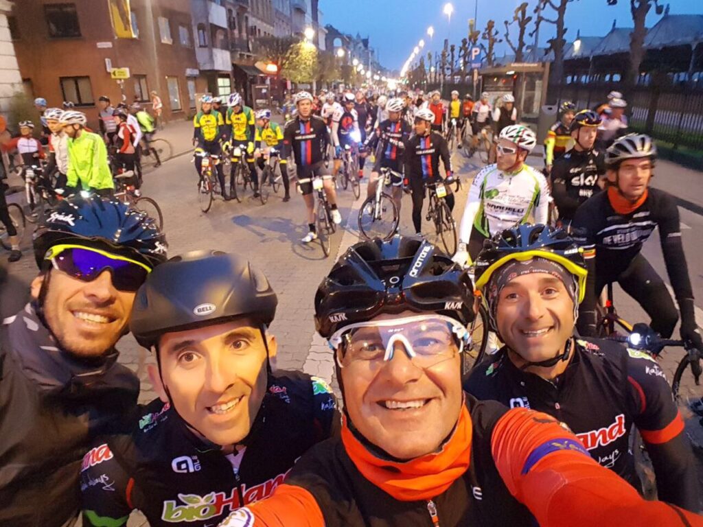 Ciclisti nelle Fiandre