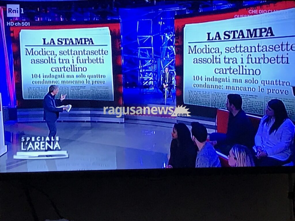 Il sindaco Abbate restio all'intervista, acciuffato