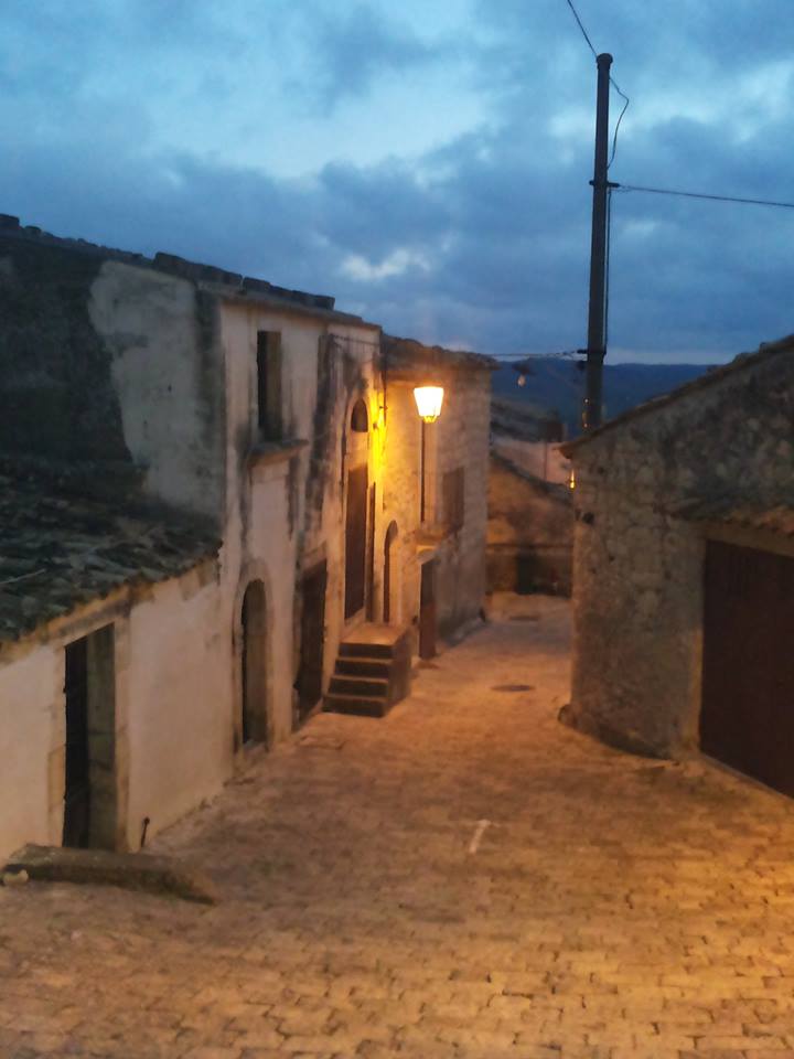 Giarratana. Passeggiata al tramonto