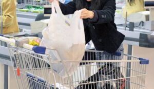 Scippo al supermercato