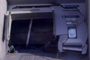 bancomat scassinato