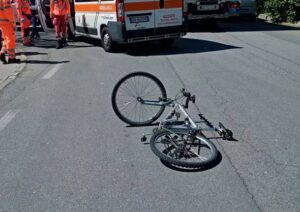 Ciclista investito