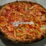 Pizza alla funcia di carrubo