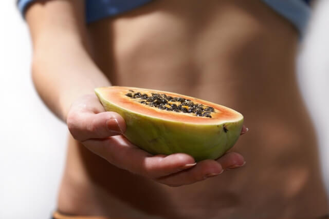 Dieta della papaya, contro la cellulite, protegge la pelle