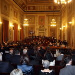 37 mila euro di buonuscita per i trombati