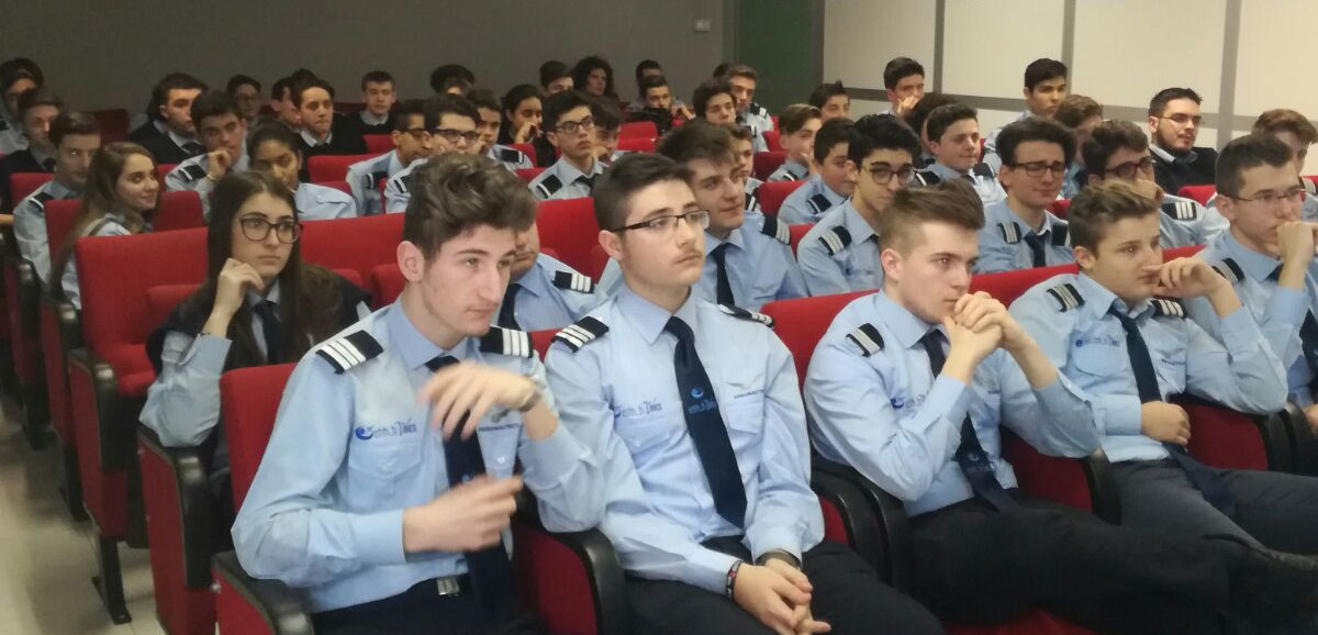 Apre l’aeronautico a Rosolini