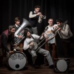 tinto brass street band