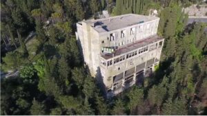 Una ripresa aerea del rudere