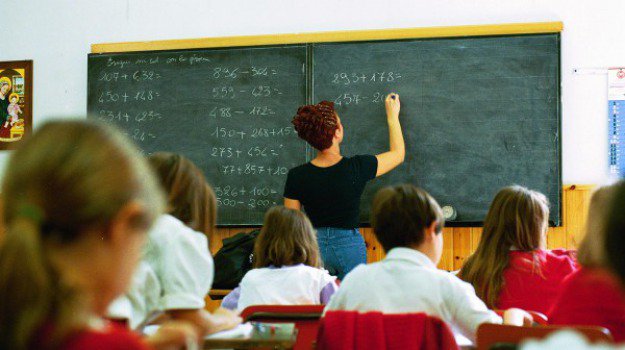 Docenti siciliani al Nord, in migliaia ritornano a casa per un anno