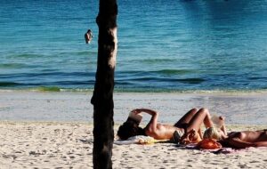 Nudisti in Sicilia