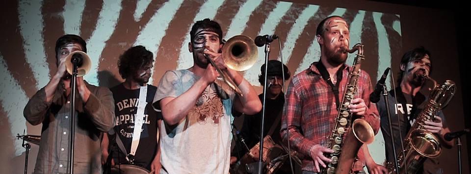 A Punta Secca musica e jazz con gli Zebrass