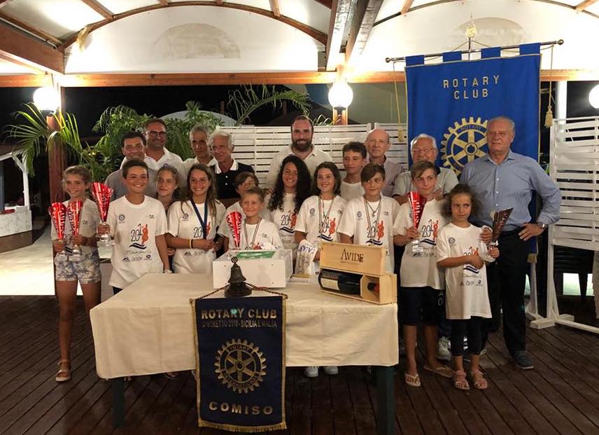 Un defibrillatore per il Circolo Velico Kaucana: