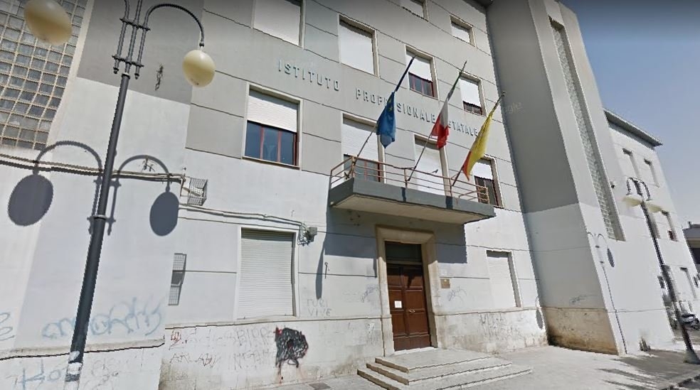 Per i lavori al Marconi di Vittoria firmato contratto con la ditta Cospin