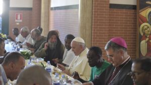 Il Papa a pranzo coi poveri di Palermo