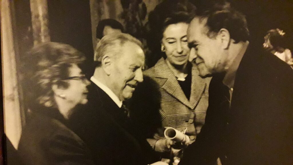 Piero Guccione premiato dal Presidente Ciampi