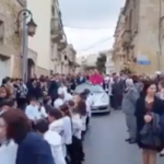 La processione