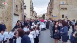 La processione