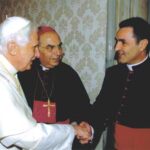 Monsignor Cuttitta con Papa Benedetto