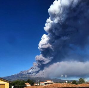 L'Etna in eruzione