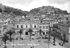 In piazza Matteotti