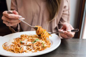 Mangiare pasta di sera