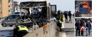 Il bus incendiato