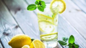 Drink acqua e limone