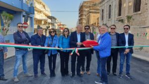 Il taglio del nastro