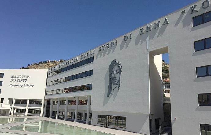 La laurea in Medicina, a Enna