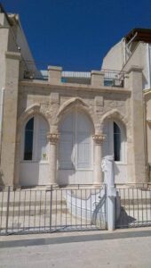 Casa Gravina