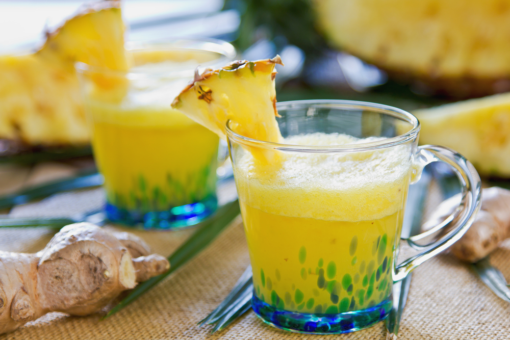 Ananas e zenzero, energizzante, sciogligrasso per una pancia piatta