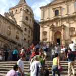 Turisti a Noto