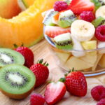 Macedonia di frutta fresca per la dieta detox