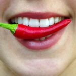 Dieta e nutrizione, mangiare piccante: benefici e limiti