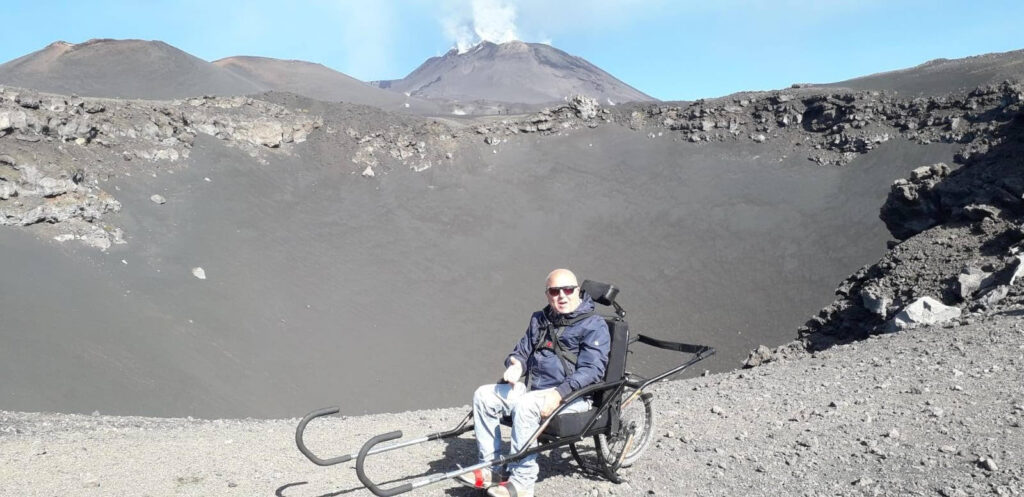 Passeggiata sulla Luna in sedia a rotelle