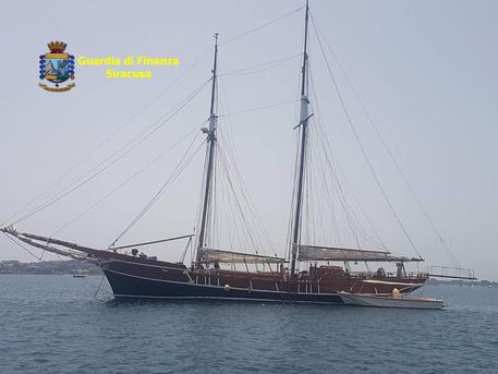 Fisco: Gdf scopre 12 yatch di lusso