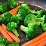 Mangiare ogni giorno carote fa bene? Ecco cosa dice la scienza