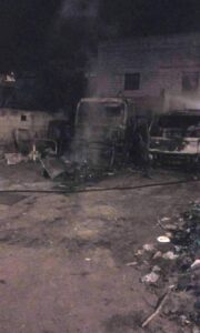 Acate, incendiati i mezzi della nettezza urbana