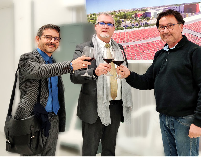 L’Ambasciatore di Cuba in visita in un’azienda di Ispica