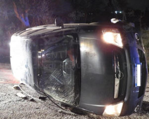 Scontro sulla Ragusa-Catania, auto cappottano, ma feriti lievi