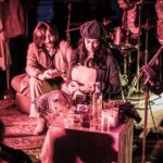 John Lennon incontra Paul McCartney in teatro a Modica