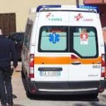Ingerisce veleno, cambia idea, chiama i soccorsi, muore a 19 anni