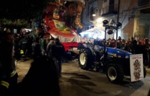 Bimbo di 5 anni travolto e ucciso da un carro del Carnevale