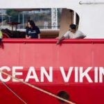 Pozzallo, in arrivo 274 migranti: andranno in quarantena