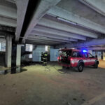 Incendio doloso nel parcheggio abbandonato di viale Medaglie d'Oro