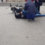 Auto contro scooter in viale Medaglie d'Oro, ferito un 16enne