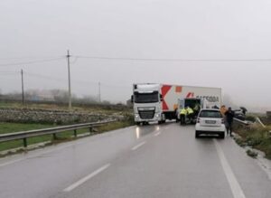 Scontro auto tir sulla Ragusa Chiaramonte: donna in codice rosso