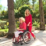 Sonia Bergamasco a passeggio nei luoghi di Montalbano