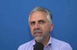 Il sindaco Abbate costretto al retrofront sulla chiusura dei supermercati